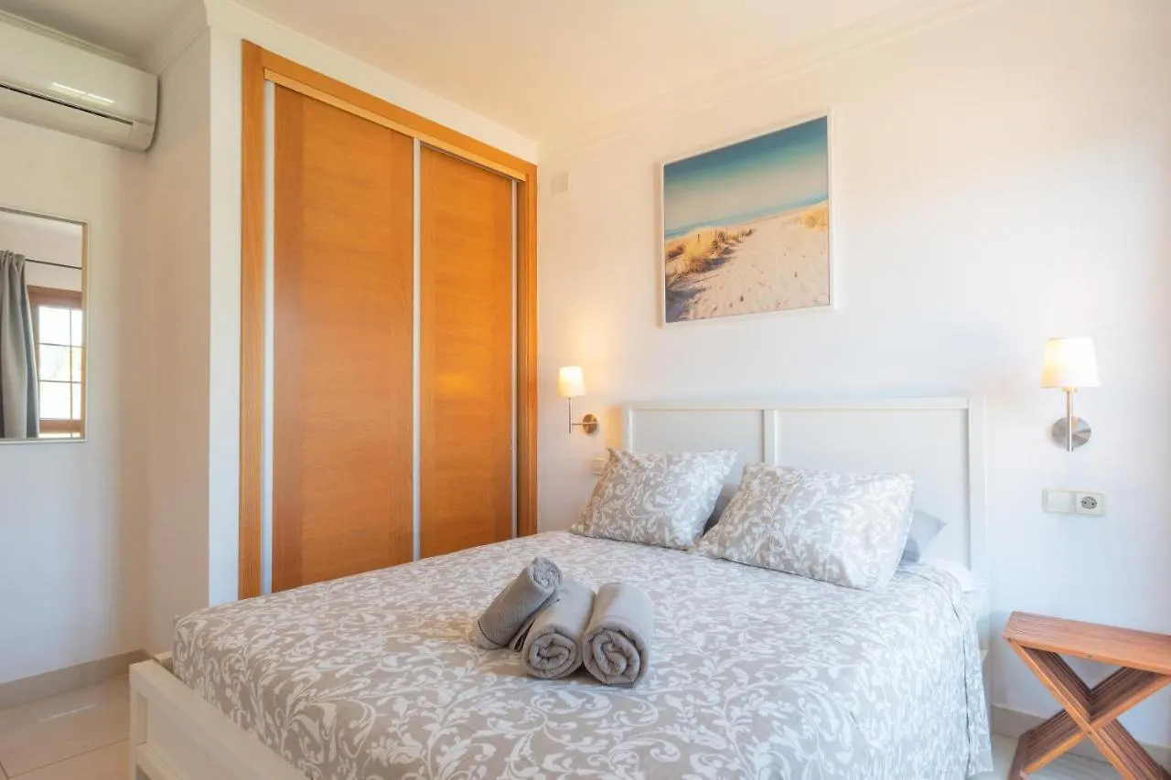 Casa Laura Vista Lobos - Spacious Villa With Heatable Pool And Sea Views Playa Blanca  Spain