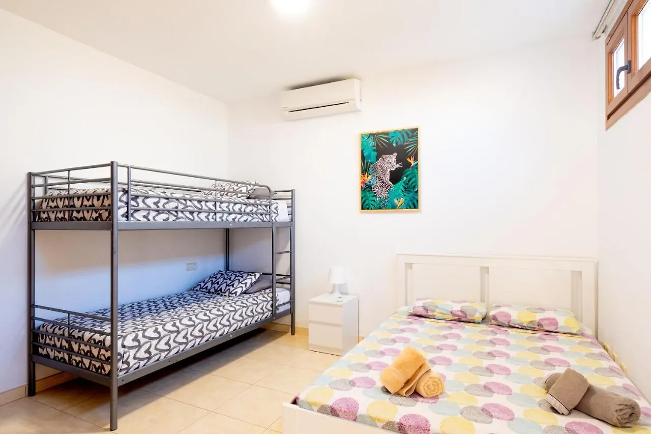 Casa Laura Vista Lobos - Spacious Villa With Heatable Pool And Sea Views Playa Blanca  0*, Playa Blanca (Lanzarote) Spagna