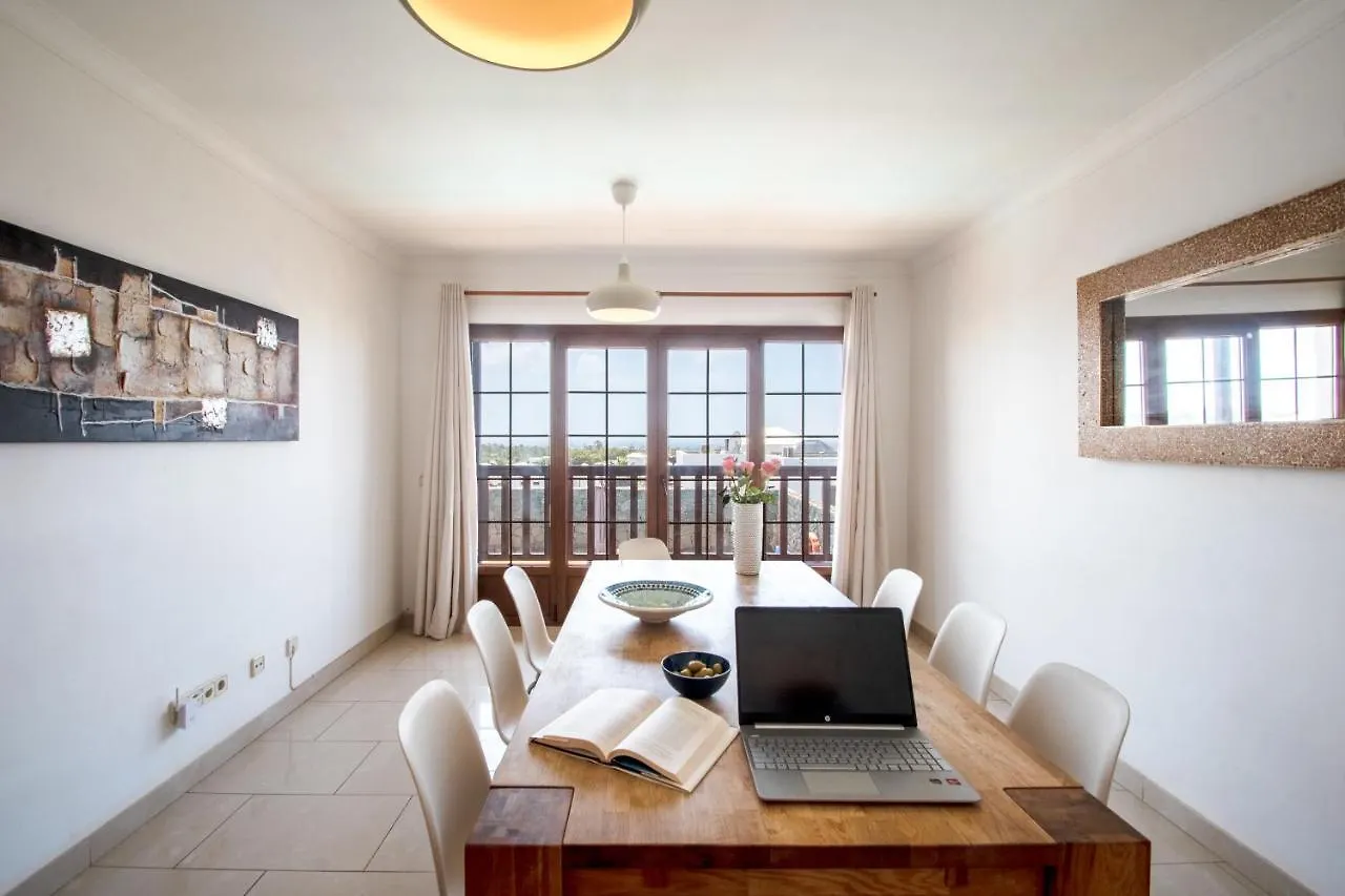 Casa Laura Vista Lobos - Spacious Villa With Heatable Pool And Sea Views Playa Blanca  0*, Playa Blanca (Lanzarote)