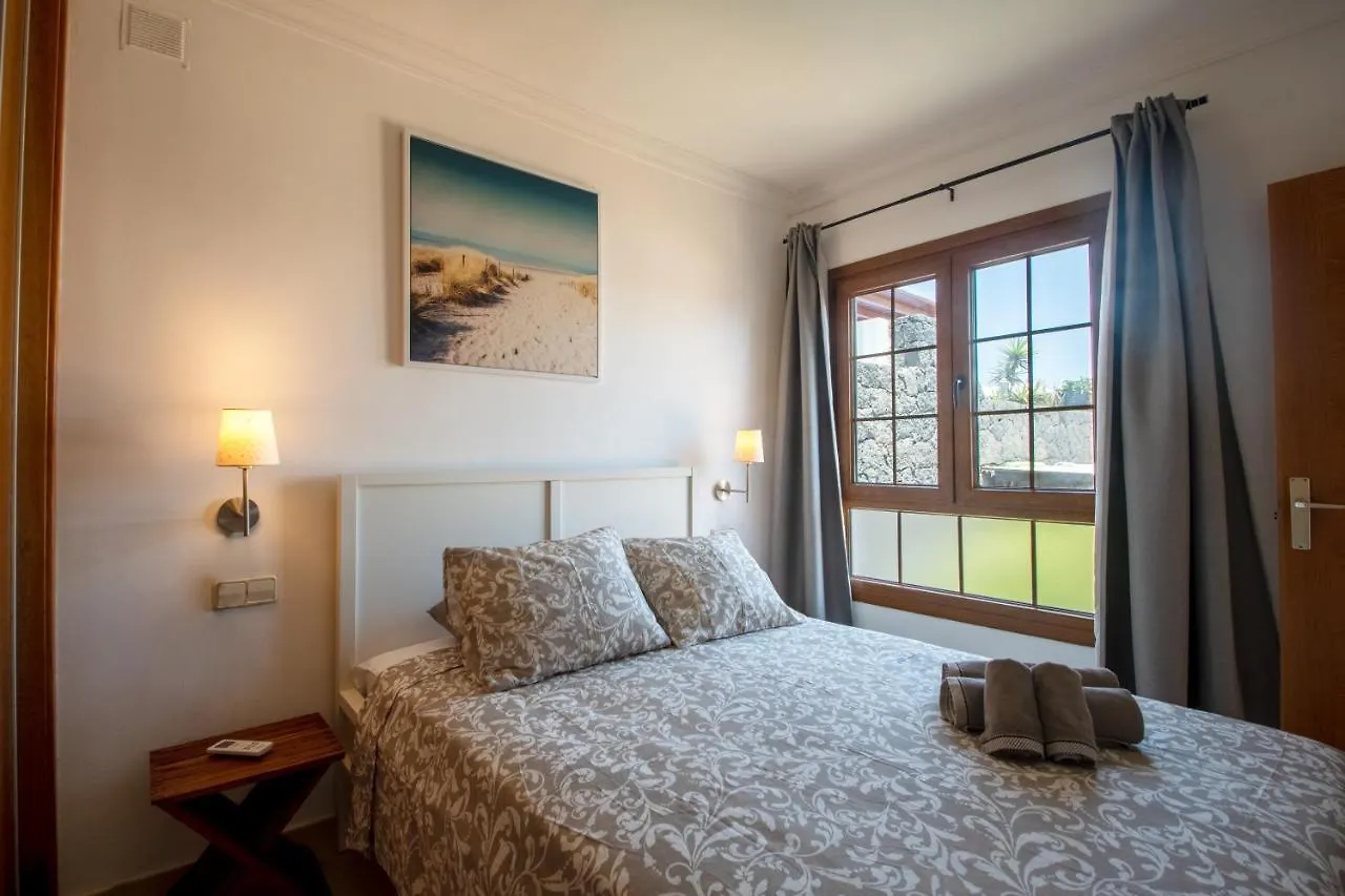 Casa Laura Vista Lobos - Spacious Villa With Heatable Pool And Sea Views Playa Blanca  0*, Playa Blanca (Lanzarote)