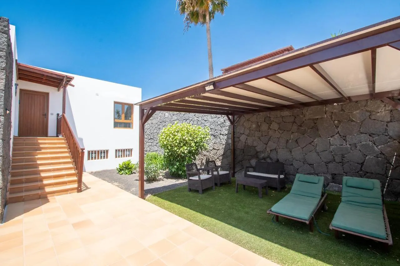 Casa Laura Vista Lobos - Spacious Villa With Heatable Pool And Sea Views Playa Blanca   Playa Blanca (Lanzarote)