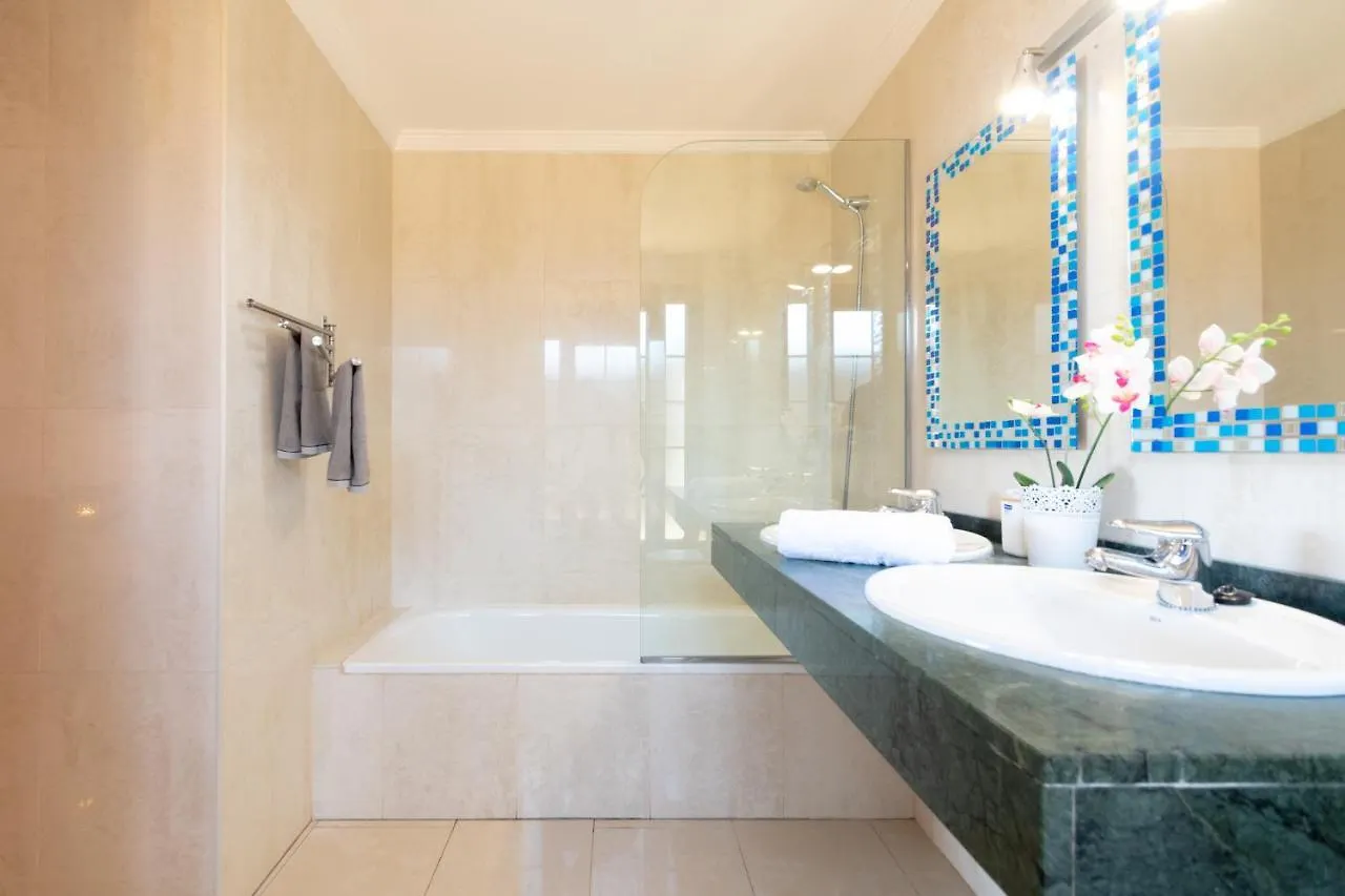 Casa Laura Vista Lobos - Spacious Villa With Heatable Pool And Sea Views Playa Blanca  Spagna